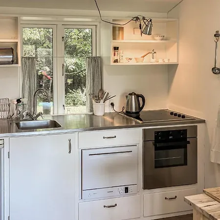 3 Bedroom Cozy In Dom wakacyjny Vejby